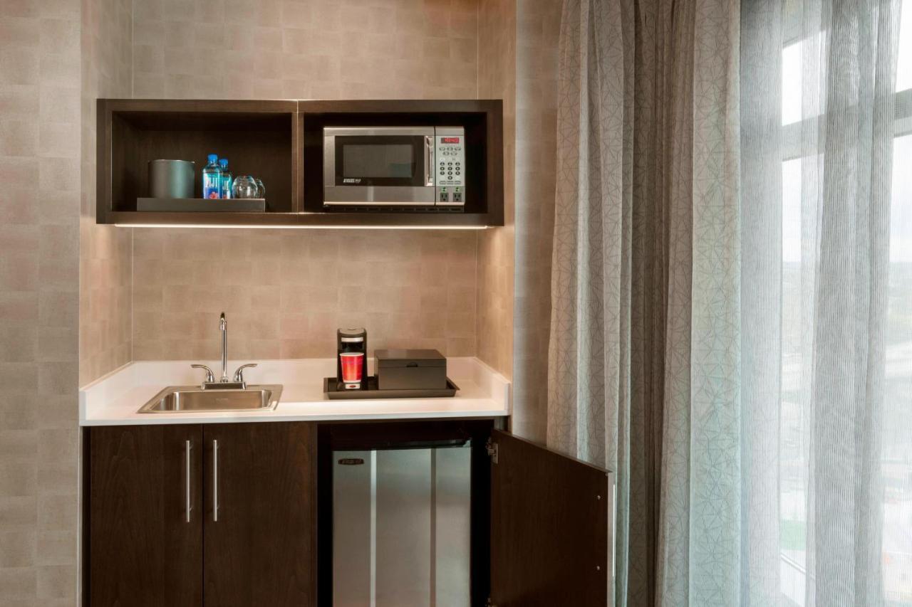บัฟฟาโล แมริออท แอท เลคอม ฮาร์เบอร์เซ็นเตอร์ Hotel ภายนอก รูปภาพ