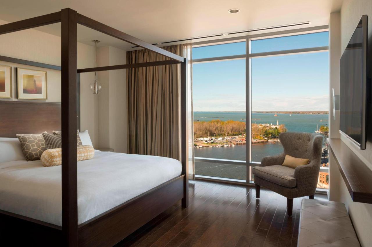 บัฟฟาโล แมริออท แอท เลคอม ฮาร์เบอร์เซ็นเตอร์ Hotel ภายนอก รูปภาพ