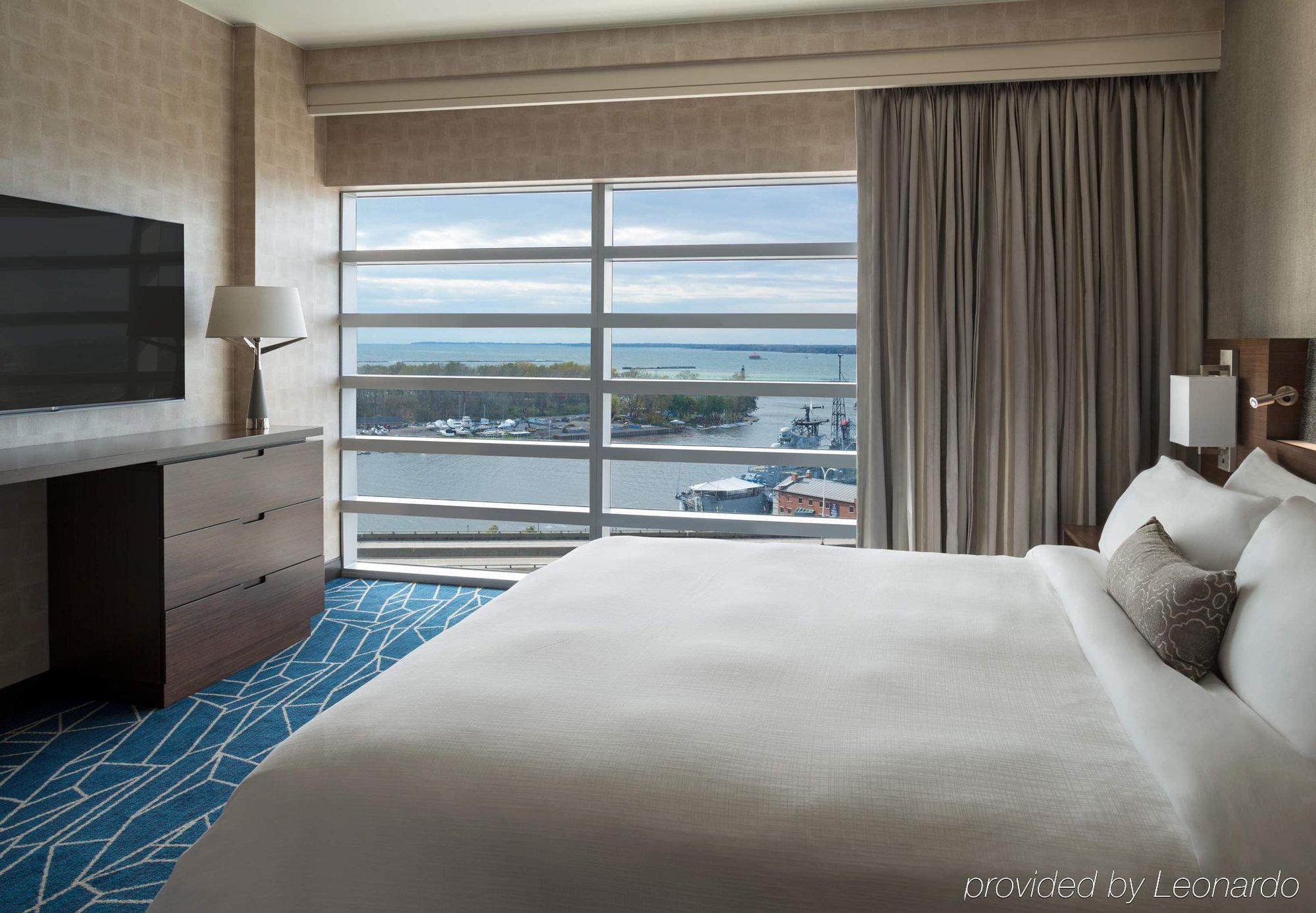 บัฟฟาโล แมริออท แอท เลคอม ฮาร์เบอร์เซ็นเตอร์ Hotel ภายนอก รูปภาพ