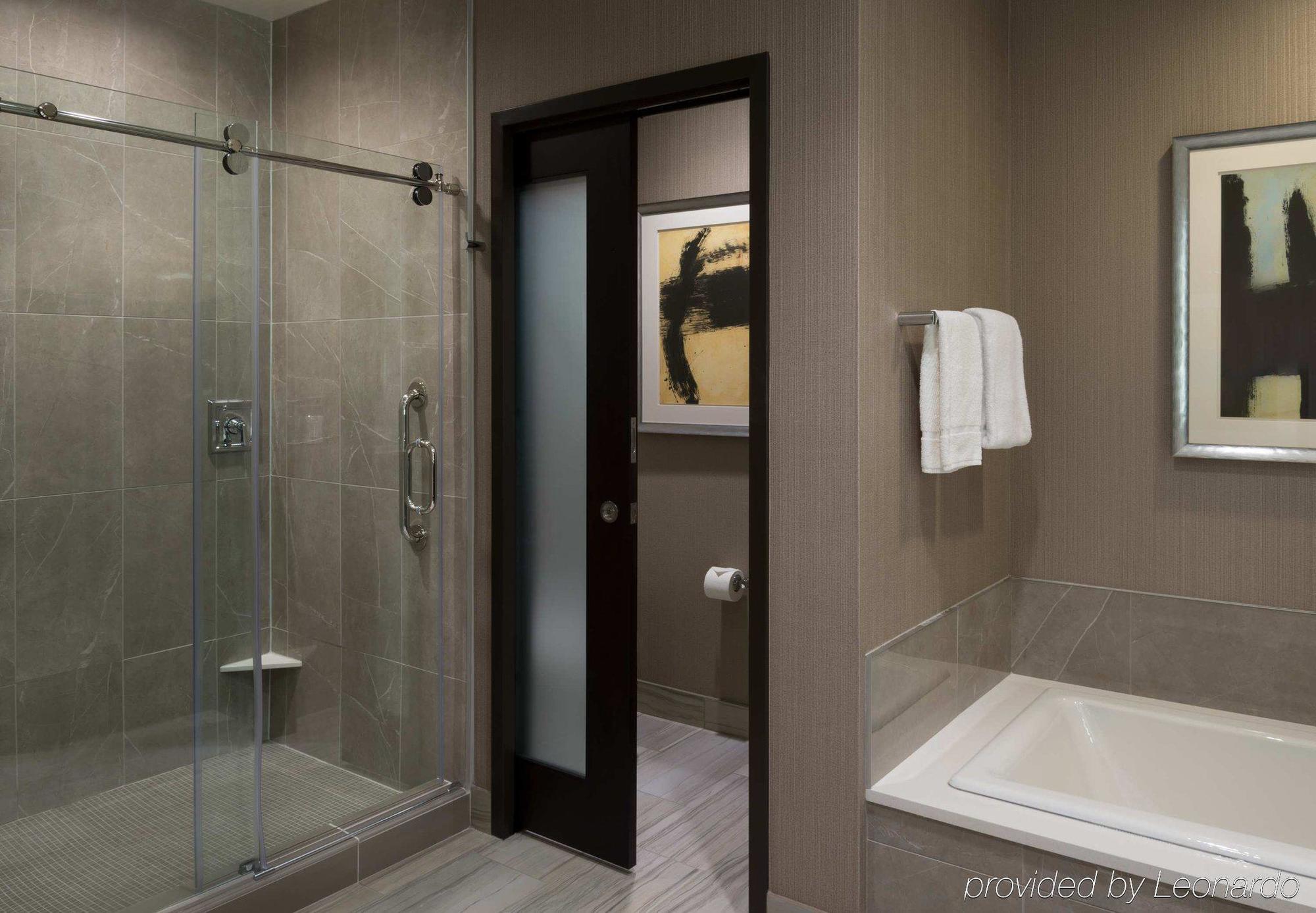 บัฟฟาโล แมริออท แอท เลคอม ฮาร์เบอร์เซ็นเตอร์ Hotel ภายนอก รูปภาพ