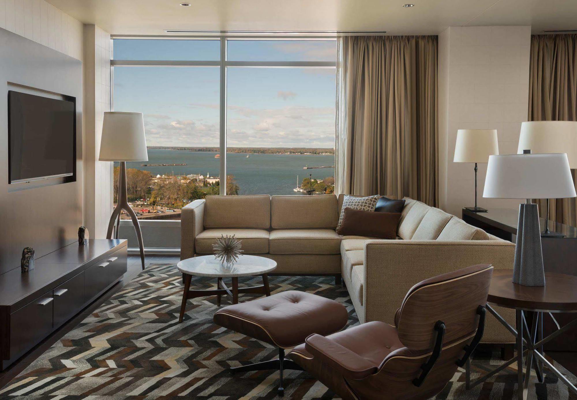 บัฟฟาโล แมริออท แอท เลคอม ฮาร์เบอร์เซ็นเตอร์ Hotel ภายนอก รูปภาพ